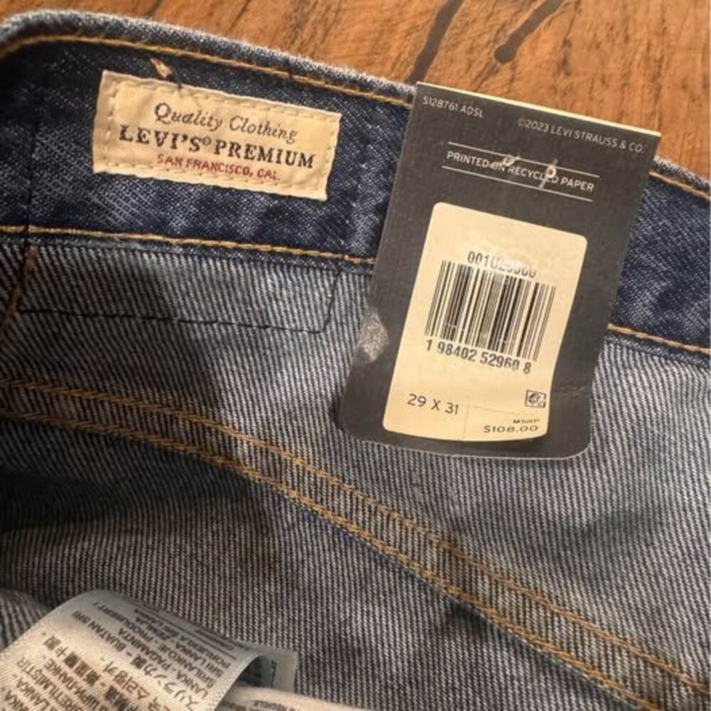 NEW Levi’s XL Straight 29x31 with Tie Waist - Picture 5 of 6